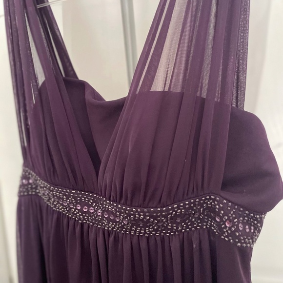 Dress - Picture 3 of 5